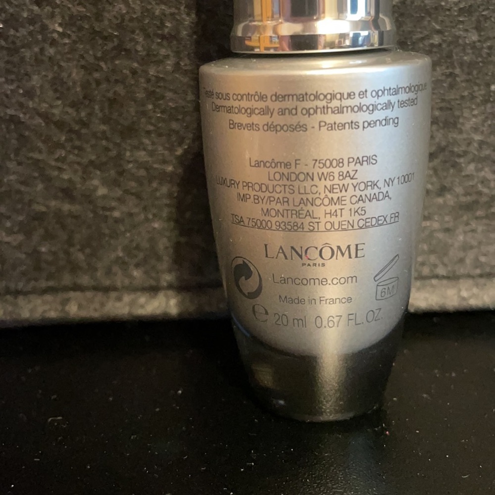 Lancôme Genifique Yeux Light Pearl 0.67 oz - Picture 2 of 2